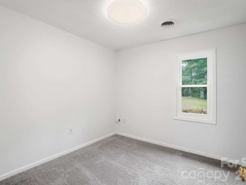 1919 Gables Drive, Monroe, NC 28112.  MLS# CAR4380322, YatesRealty ID 23557. Flex room 2