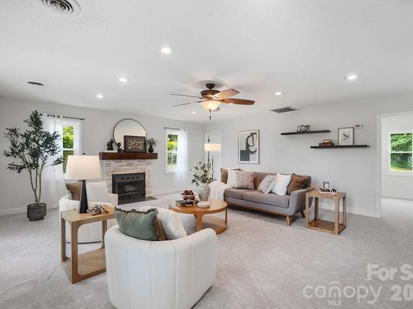 1919 Gables Drive, Monroe, NC 28112.  MLS# CAR4380322, YatesRealty ID 23557. New carpet!