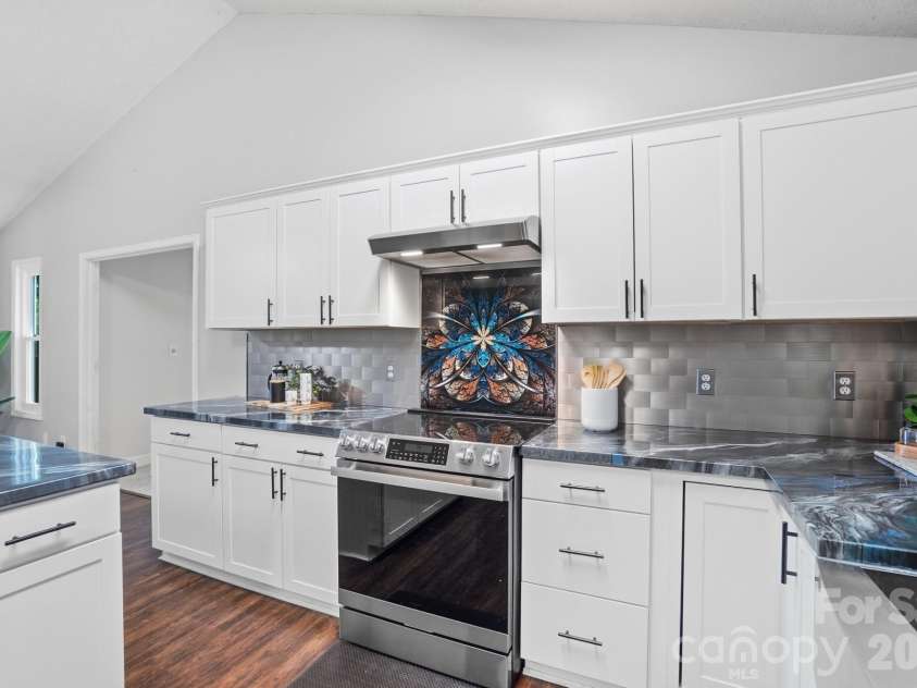 1919 Gables Drive, Monroe, NC 28112.  MLS# CAR4380322, YatesRealty ID 23557. Unique backsplash