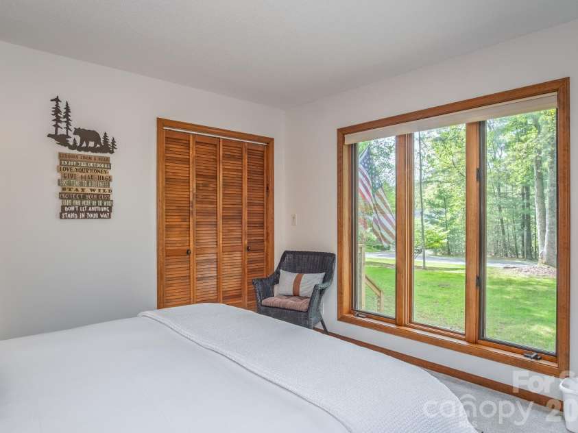 22 Dalonigei Court, Brevard, NC 28712.  MLS# CAR4371512, YatesRealty ID 23558. 