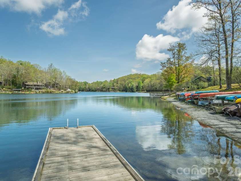 22 Dalonigei Court, Brevard, NC 28712.  MLS# CAR4371512, YatesRealty ID 23558. 