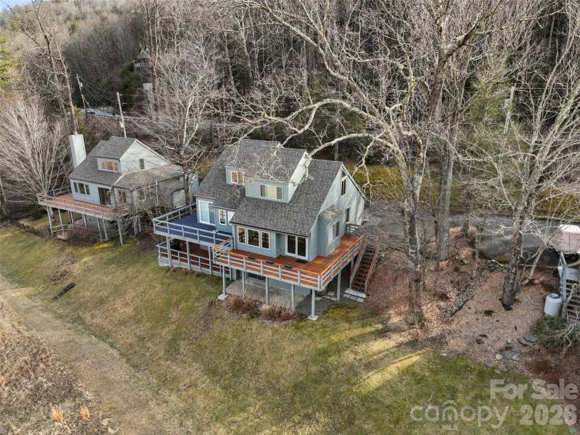 125 Townhouse Drive, Burnsville, NC 28714.  MLS# CAR4351467, YatesRealty ID 2356. 