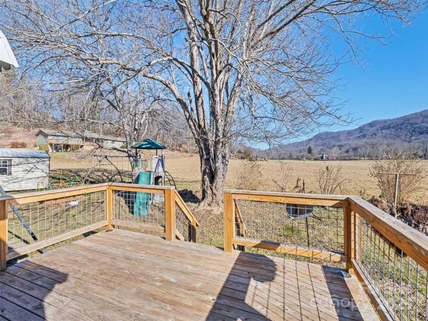 64 Jones Street, Clyde, NC 28721.  MLS# CAR4221728, YatesRealty ID 2356. 