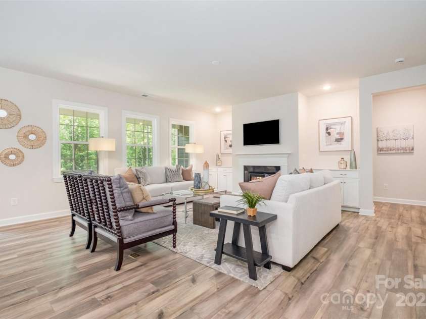 7001 New Town Road, Waxhaw, NC 28173.  MLS# CAR4242217, YatesRealty ID 23560. 