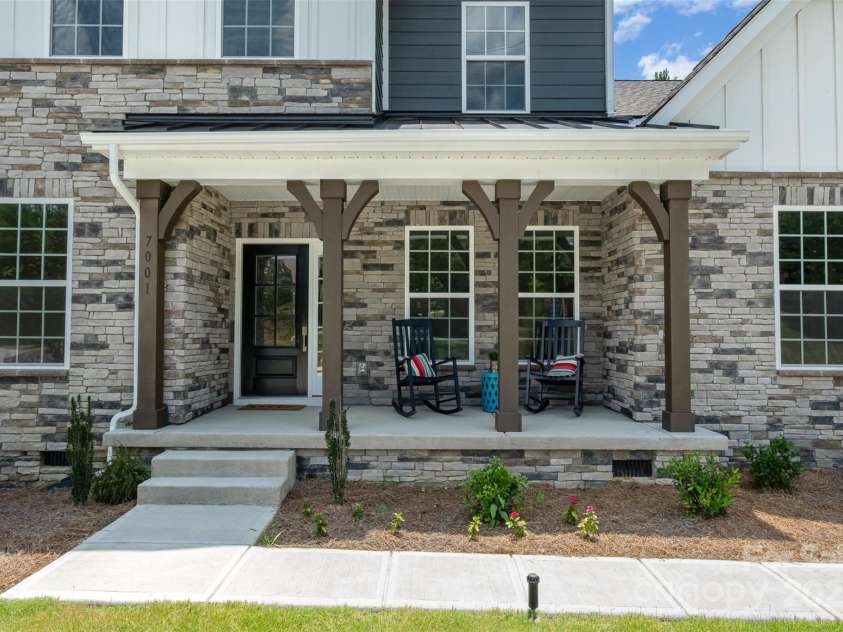 7001 New Town Road, Waxhaw, NC 28173.  MLS# CAR4242217, YatesRealty ID 23560. 