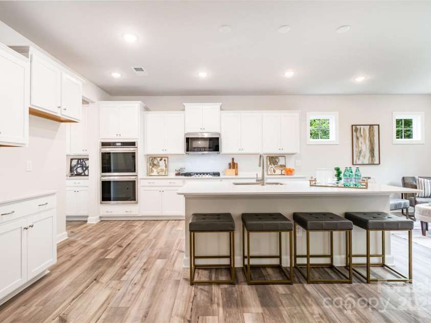 7001 New Town Road, Waxhaw, NC 28173.  MLS# CAR4242217, YatesRealty ID 23560. 