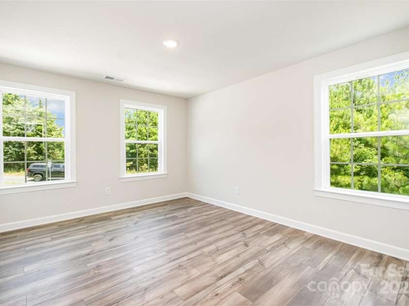 7001 New Town Road, Waxhaw, NC 28173.  MLS# CAR4242217, YatesRealty ID 23560. 