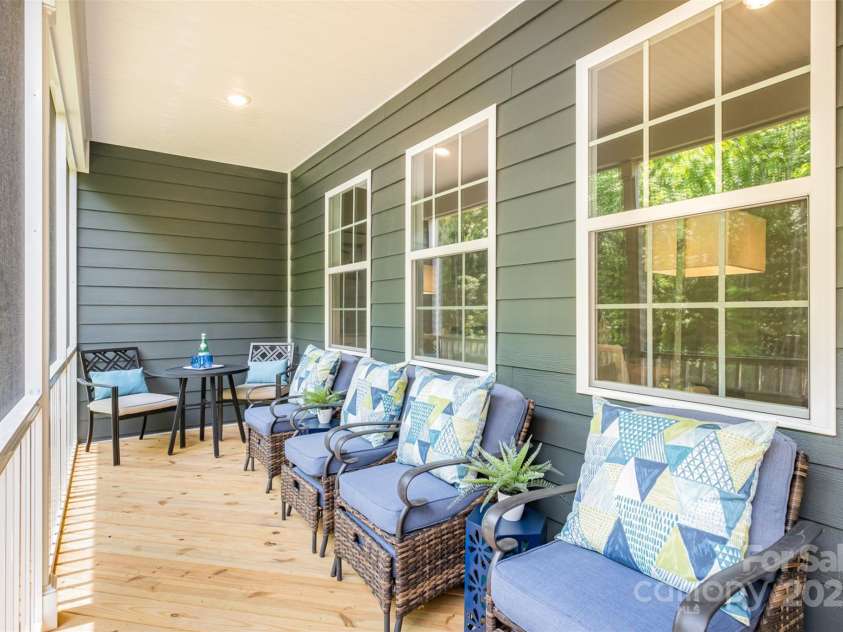 7001 New Town Road, Waxhaw, NC 28173.  MLS# CAR4242217, YatesRealty ID 23560. 