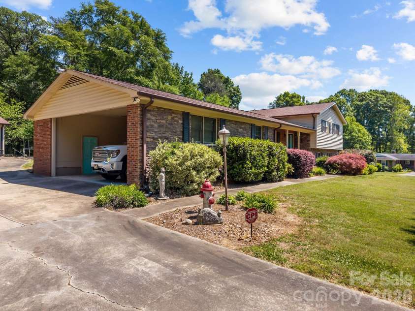 1215 Union Church Road, Salisbury, NC 28146.  MLS# CAR4379456, YatesRealty ID 23563. 
