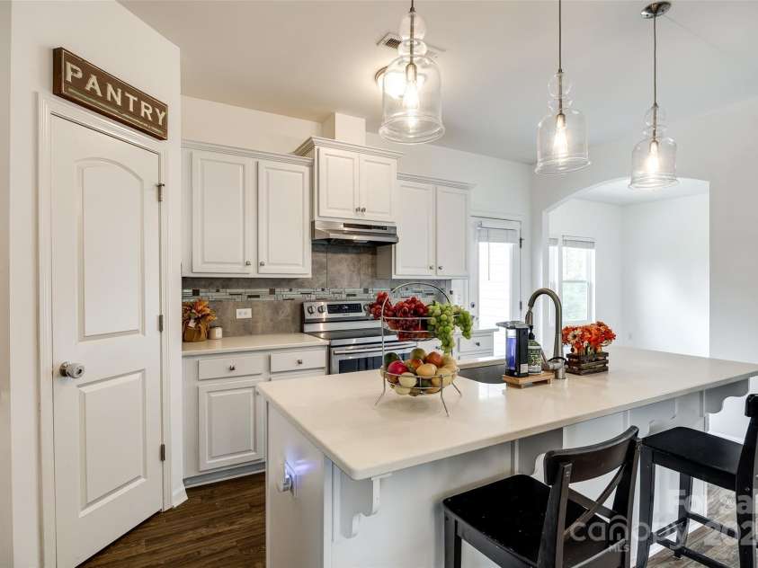 922 Bunker Trace, Rock Hill, SC 29730.  MLS# CAR4259328, YatesRealty ID 23564. 