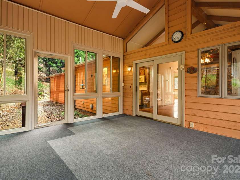 111 Valley View Drive, Mars Hill, NC 28754.  MLS# CAR4330134, YatesRealty ID 23567. 