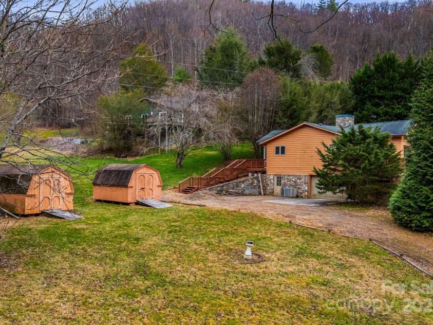 111 Valley View Drive, Mars Hill, NC 28754.  MLS# CAR4330134, YatesRealty ID 23567. 