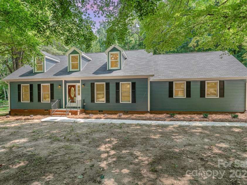 133 Pecan Lane, Salisbury, NC 28146.  MLS# CAR4275380, YatesRealty ID 23568. 