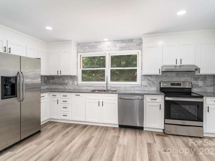 133 Pecan Lane, Salisbury, NC 28146.  MLS# CAR4275380, YatesRealty ID 23568. 