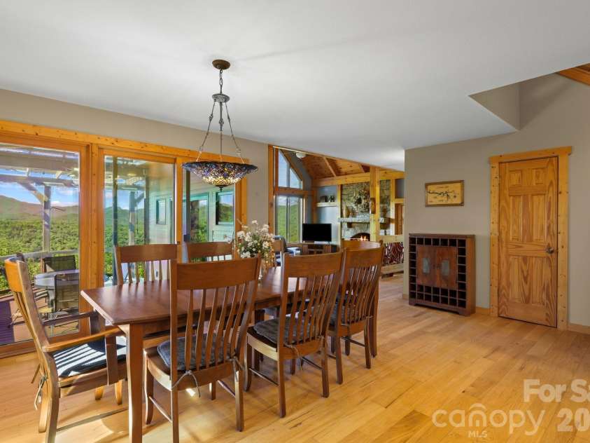 167 Wild Orchid Trail, Bryson City, NC 28713.  MLS# CAR4378989, YatesRealty ID 23568. 