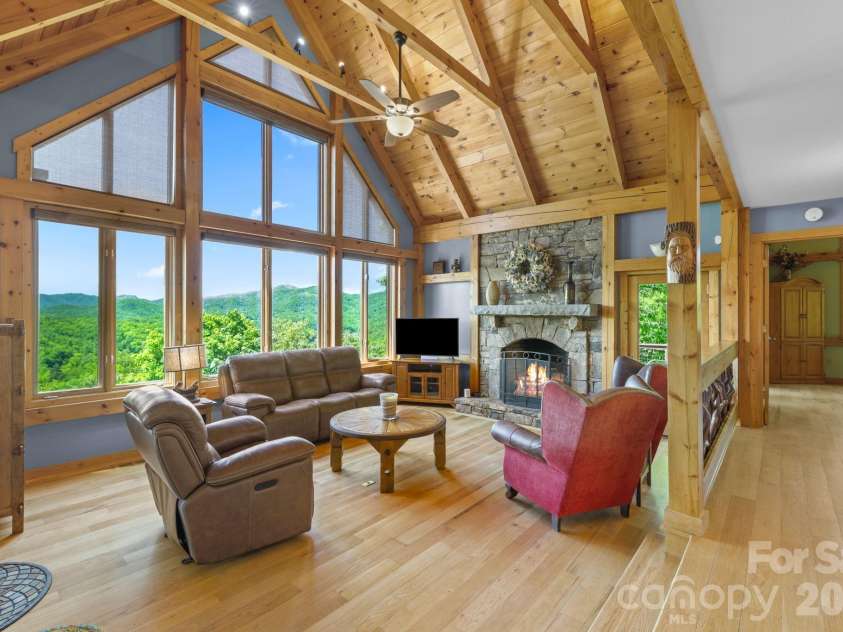 167 Wild Orchid Trail, Bryson City, NC 28713.  MLS# CAR4378989, YatesRealty ID 23568. 