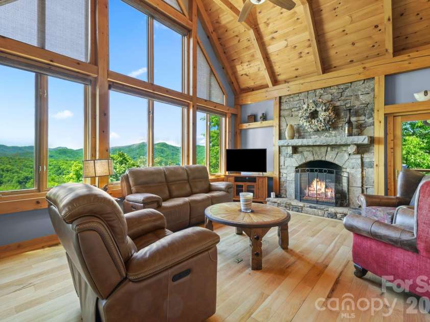 167 Wild Orchid Trail, Bryson City, NC 28713.  MLS# CAR4378989, YatesRealty ID 23568. 