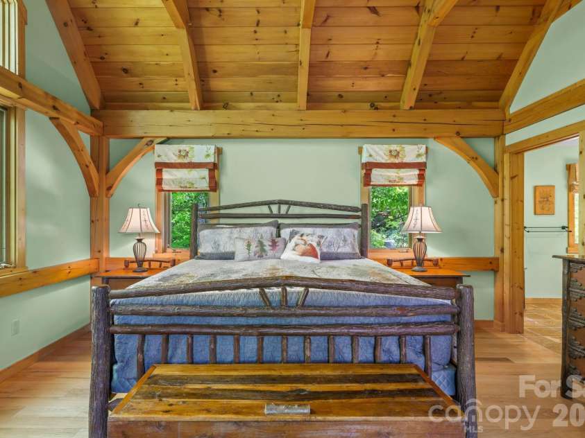 167 Wild Orchid Trail, Bryson City, NC 28713.  MLS# CAR4378989, YatesRealty ID 23568. 