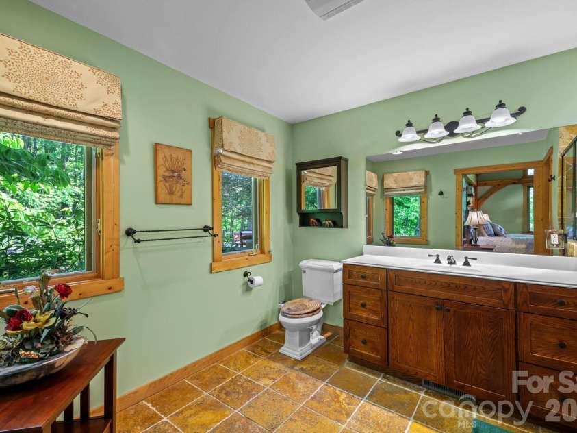 167 Wild Orchid Trail, Bryson City, NC 28713.  MLS# CAR4378989, YatesRealty ID 23568. 