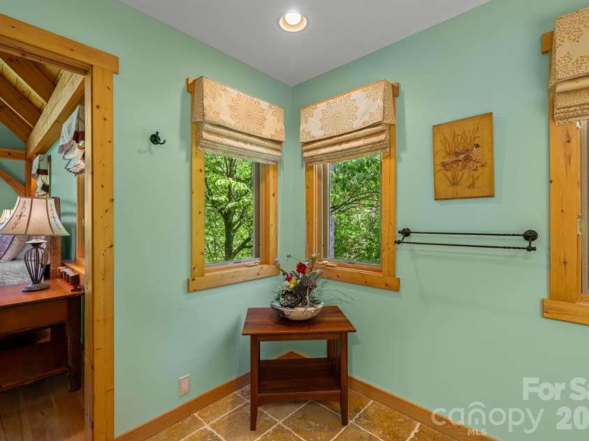 167 Wild Orchid Trail, Bryson City, NC 28713.  MLS# CAR4378989, YatesRealty ID 23568. 
