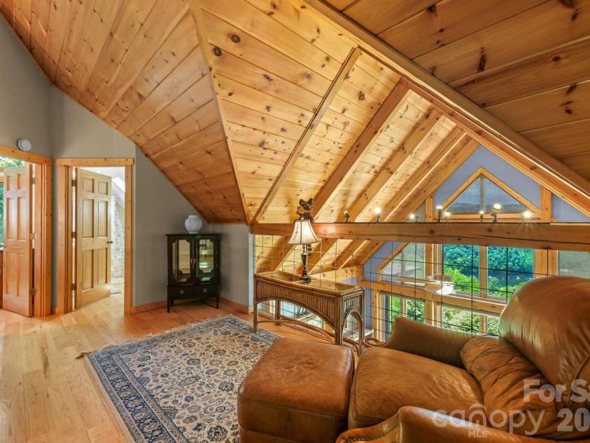 167 Wild Orchid Trail, Bryson City, NC 28713.  MLS# CAR4378989, YatesRealty ID 23568. Loft