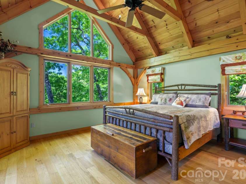 167 Wild Orchid Trail, Bryson City, NC 28713.  MLS# CAR4378989, YatesRealty ID 23568. Primary on Main Level