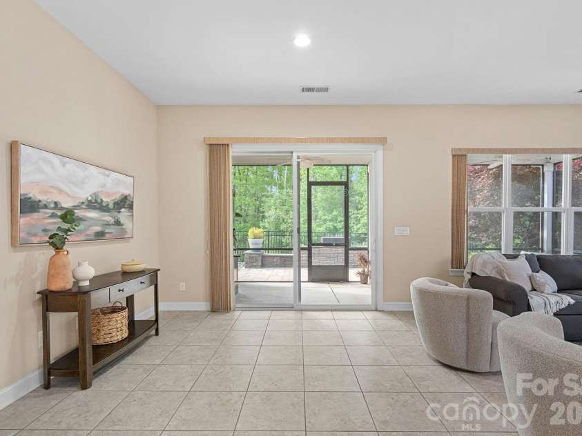 432 Granite Lake Court, Denver, NC 28307.  MLS# CAR4376364, YatesRealty ID 23569. 