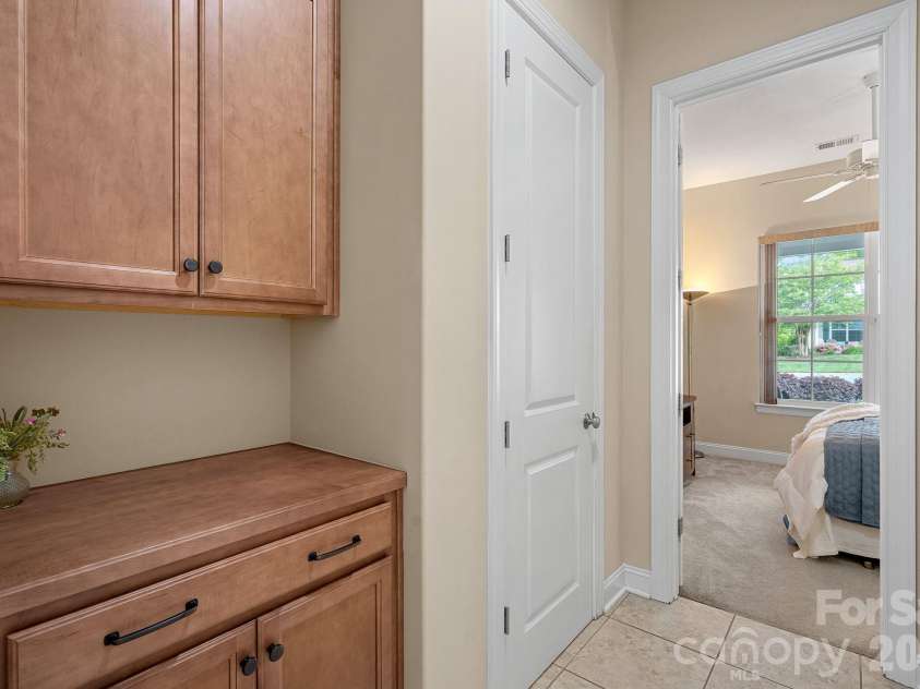 432 Granite Lake Court, Denver, NC 28307.  MLS# CAR4376364, YatesRealty ID 23569. 