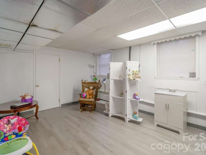 1616 Lithia Springs Road, Shelby, NC 28150.  MLS# CAR4336544, YatesRealty ID 2357. 