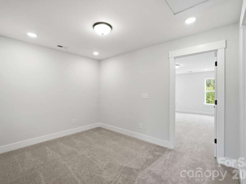 454 Blythe Townhome Lane, Waxhaw, NC 28173.  MLS# CAR4367106, YatesRealty ID 23571. Loft