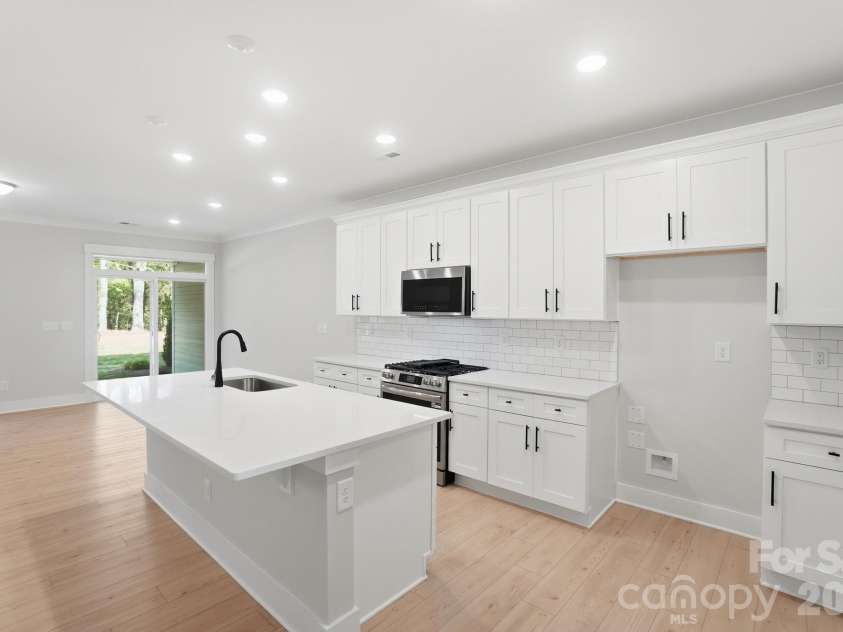 211 Viburnum Road, Waxhaw, NC 28173.  MLS# CAR4368138, YatesRealty ID 23572. 
