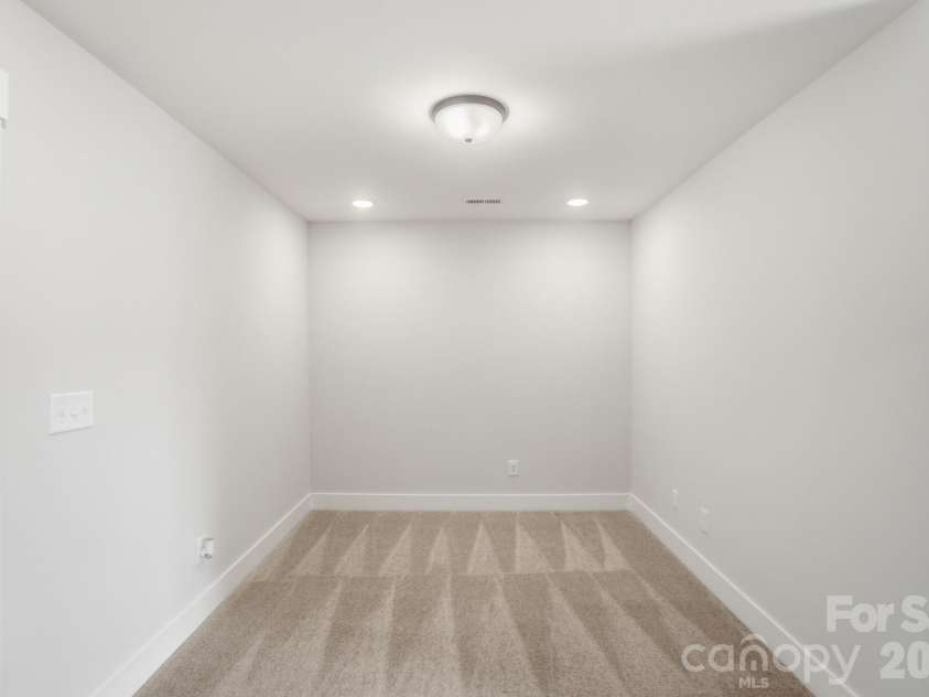 211 Viburnum Road, Waxhaw, NC 28173.  MLS# CAR4368138, YatesRealty ID 23572. 