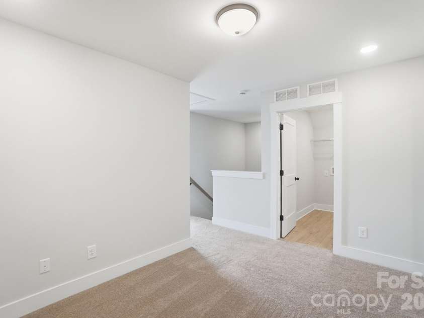 211 Viburnum Road, Waxhaw, NC 28173.  MLS# CAR4368138, YatesRealty ID 23572. 