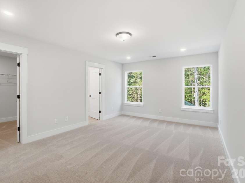 211 Viburnum Road, Waxhaw, NC 28173.  MLS# CAR4368138, YatesRealty ID 23572. 