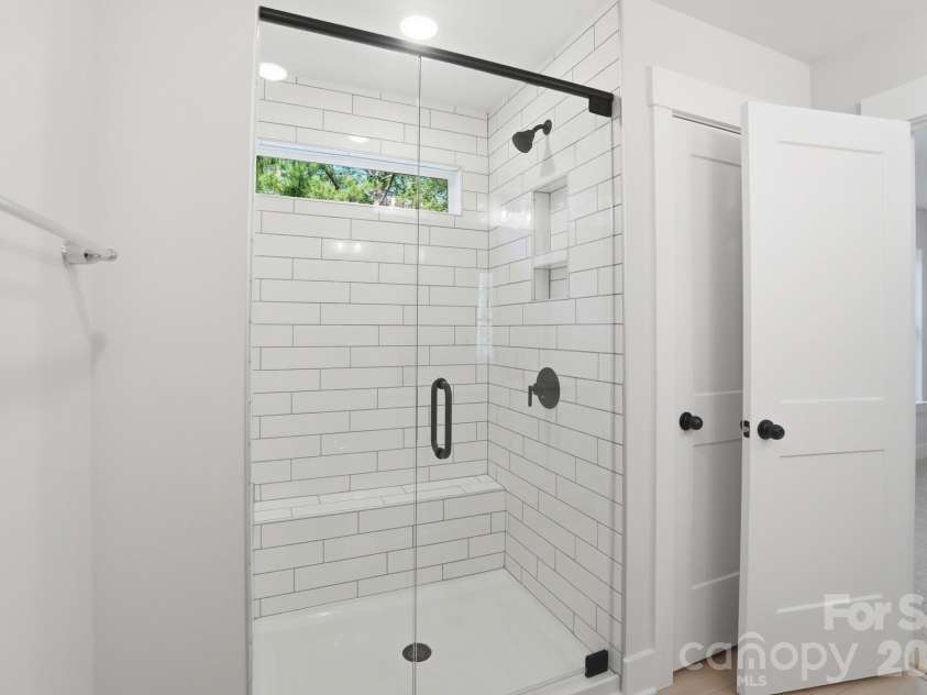 211 Viburnum Road, Waxhaw, NC 28173.  MLS# CAR4368138, YatesRealty ID 23572. 