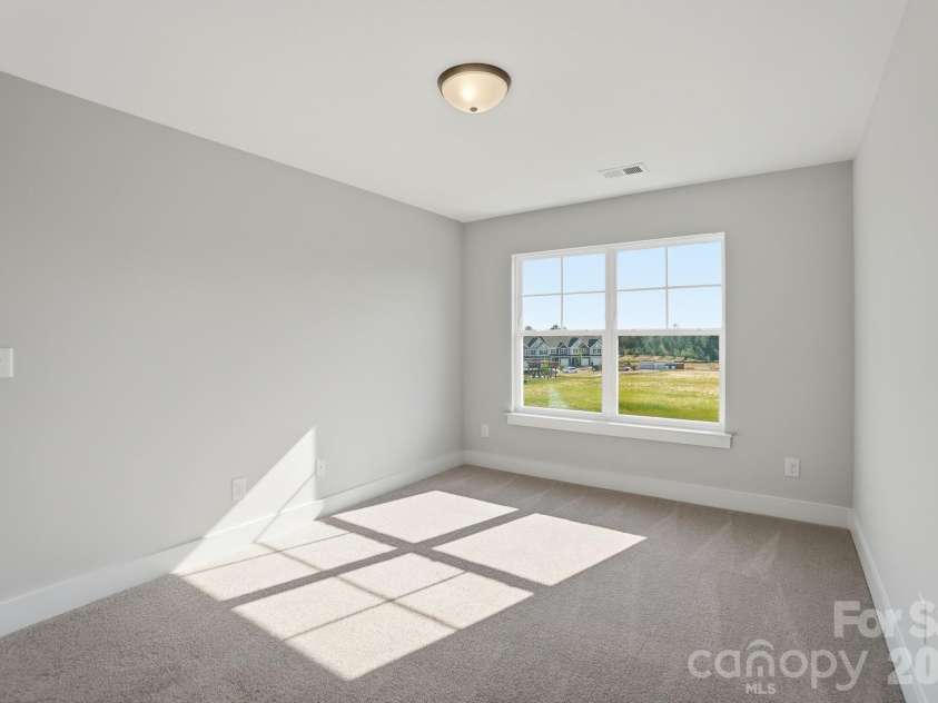 211 Viburnum Road, Waxhaw, NC 28173.  MLS# CAR4368138, YatesRealty ID 23572. 