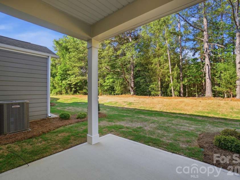 211 Viburnum Road, Waxhaw, NC 28173.  MLS# CAR4368138, YatesRealty ID 23572. 