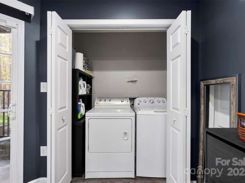 7108 Founders Club Court, Charlotte, NC 28269.  MLS# CAR4206475, YatesRealty ID 23572. 