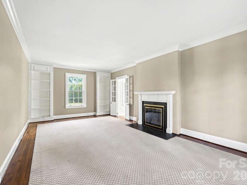 1527 Stanford Place, Charlotte, NC 28207.  MLS# CAR4380879, YatesRealty ID 23573. 