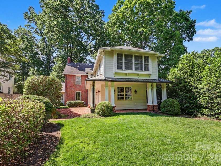 1527 Stanford Place, Charlotte, NC 28207.  MLS# CAR4380879, YatesRealty ID 23573. 