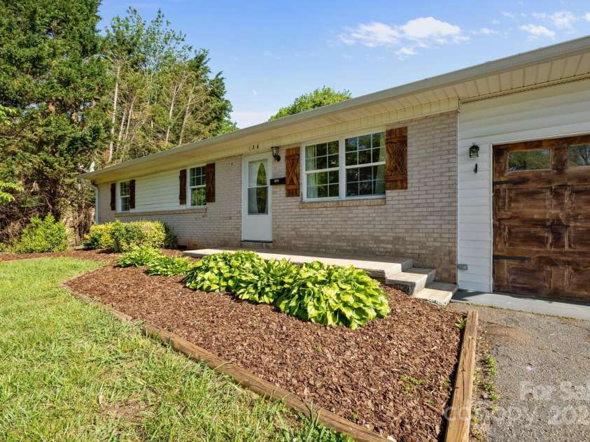 136 Kent Drive, Forest City, NC 28043.  MLS# CAR4326312, YatesRealty ID 23574. 