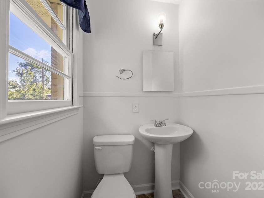 136 Kent Drive, Forest City, NC 28043.  MLS# CAR4326312, YatesRealty ID 23574. 