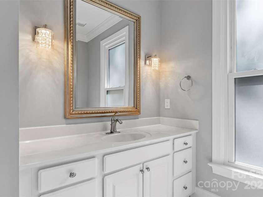 3916 2nd Street Drive, Hickory, NC 28601.  MLS# CAR4274407, YatesRealty ID 23576. 