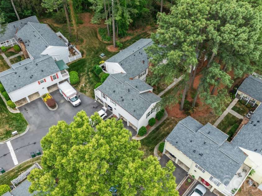 8521 Castle Pine Court, Charlotte, NC 28226.  MLS# CAR4393841, YatesRealty ID 23576. 