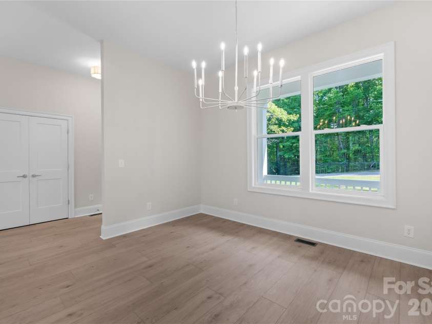 123 Pier Drive, Statesville, NC 28677.  MLS# CAR4378510, YatesRealty ID 23577. 