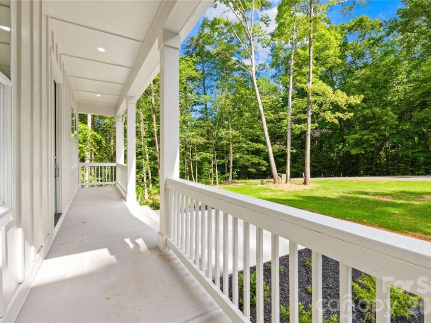 123 Pier Drive, Statesville, NC 28677.  MLS# CAR4378510, YatesRealty ID 23577. 