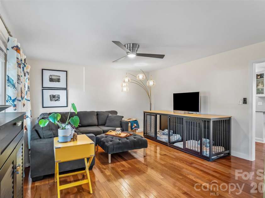 1548 Castell Lane, Hickory, NC 28601.  MLS# CAR4378823, YatesRealty ID 23578. Living room