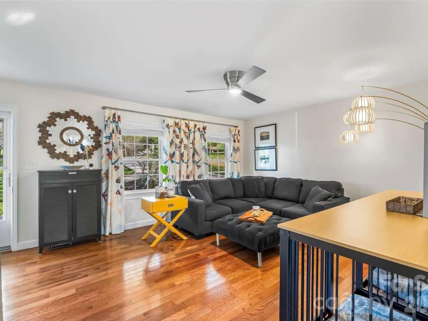 1548 Castell Lane, Hickory, NC 28601.  MLS# CAR4378823, YatesRealty ID 23578. Living room
