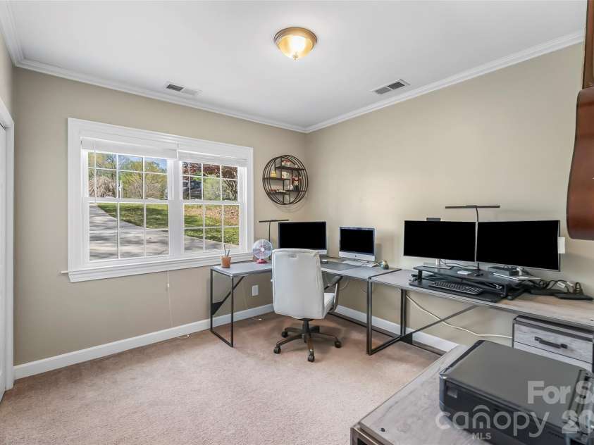 1548 Castell Lane, Hickory, NC 28601.  MLS# CAR4378823, YatesRealty ID 23578. Office/Flex room off the dining area
