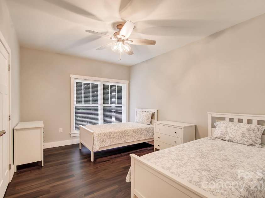 180 & 182 Ellerslie Acre None, Hendersonville, NC 28739.  MLS# CAR4273081, YatesRealty ID 23579. 